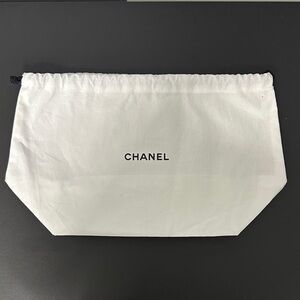 CHANEL 💯% Auth White Storage Pouch Dust Bag for Small Hand Bag or Large Wallet